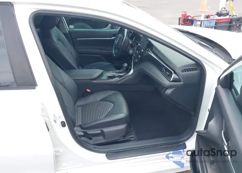 2021 Toyota Camry Se Nightshade Edition z USA, uszkodzony, nr VIN 4T1G11AK3MU417978